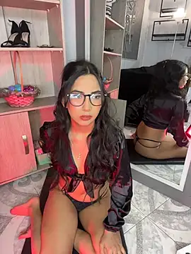 Gretel Streit online show from 04-17-26, 03:20