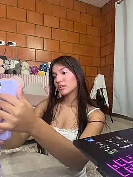 xayah cute online show from 05-21-26, 05:36
