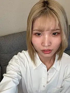 una2001 online show from 04-28-26, 01:15