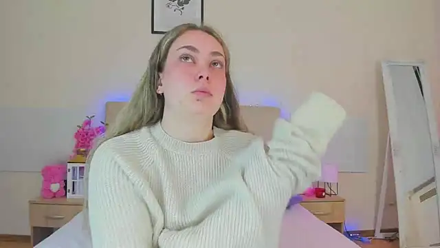 MelanieCuty online show from 04-17-26, 05:21