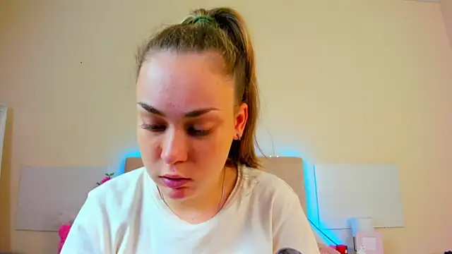 MelanieCuty online show from 07-05-26, 05:36