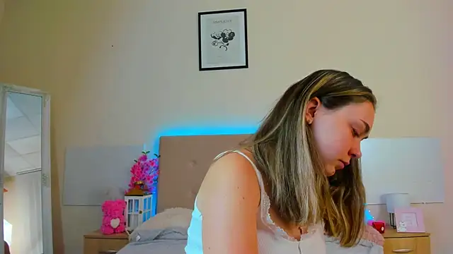 MelanieCuty online show from 07-24-26, 05:27