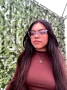 Valentine pink online show from 03-17-26, 01:36