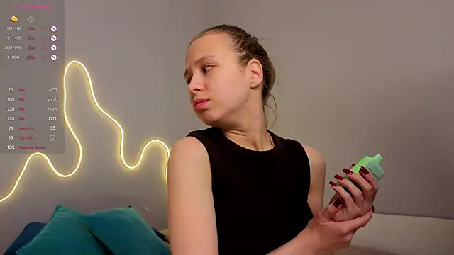 Snapshot of Emma_dream_ chatting on 05-24-26, 04:39 Emma dream online show from 05-24-26, 04:39