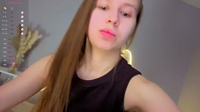 Snapshot of Emma_dream_ chatting on 06-05-26, 01:34 Emma dream online show from 06-05-26, 01:34