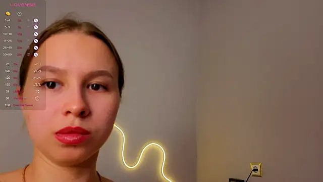 Snapshot of Emma_dream_ chatting on 06-05-26, 06:52 Emma dream online show from 06-05-26, 06:52
