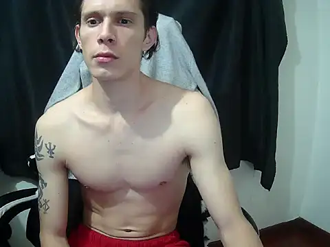 crixus11111 online show from 04-19-26, 09:41
