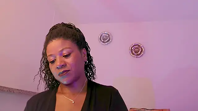 Snapshot of KeisySmith chatting on 05-06-26, 07:52 KeisySmith online show from 05-06-26, 07:52