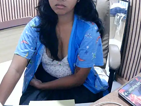 Snapshot of spicyren chatting on 03-14-26, 02:06 spicyren online show from 03-14-26, 02:06