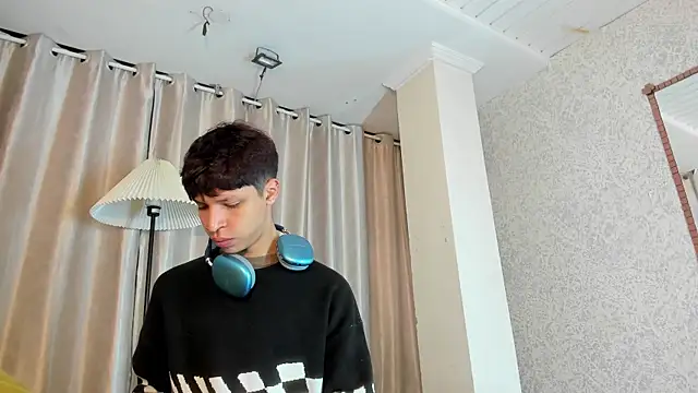 Ethan qop online show from 06-08-26, 11:32