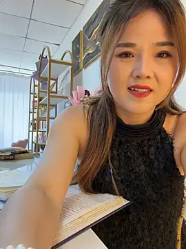 Xiaoxiao-y online show from 06-10-26, 06:45