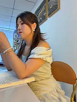Xiaoxiao-y online show from 06-16-26, 07:33