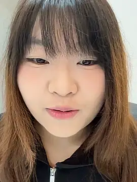 Snapshot of Cake015 chatting on 03-17-26, 03:11 Cake015 online show from 03-17-26, 03:11