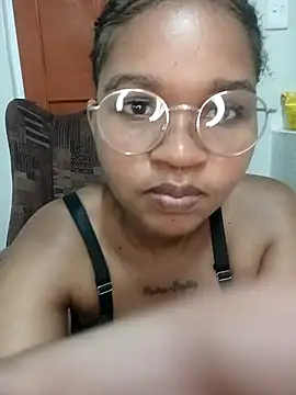 Hotsexyberry222 online show from 04-22-26, 06:09