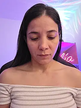 miaeyex online show from 07-21-26, 12:07
