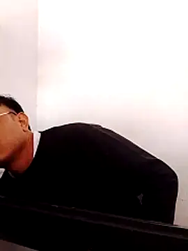 TavoMalex online show from 03-18-26, 06:11