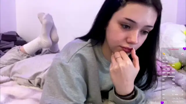 Snapshot of BeckyAurielle chatting on 04-05-26, 04:37 BeckyAurielle online show from 04-05-26, 04:37