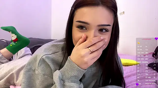 Snapshot of BeckyAurielle chatting on 04-10-26, 02:33 BeckyAurielle online show from 04-10-26, 02:33