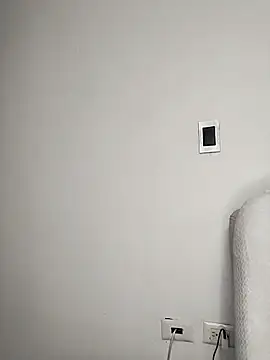 Mia skyy18 online show from 04-19-26, 02:00