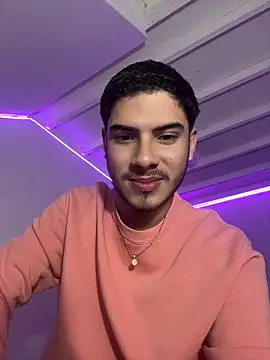 ApoloGray   online show from 05-19-26, 07:53