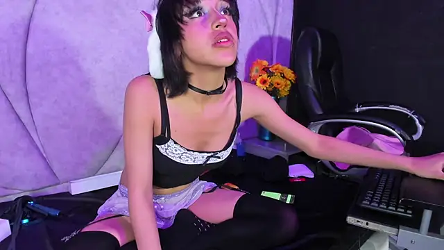 Lilit Starr online show from 05-15-26, 04:52