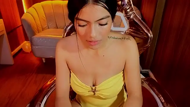  Charlottee b online show from 07-26-26, 12:56