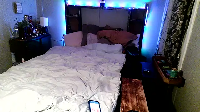 Snapshot of VikingNJosslyn26 chatting on 03-15-26, 08:20 VikingNJosslyn26 online show from 03-15-26, 08:20