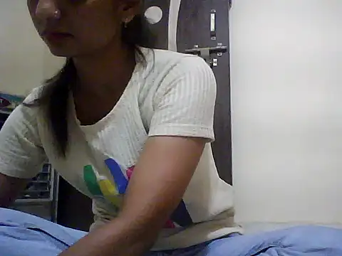 Snapshot of Sonam1186 chatting on 04-23-26, 05:59 Sonam1186 online show from 04-23-26, 05:59