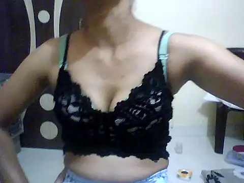 Snapshot of Sonam1186 chatting on 05-04-26, 06:48 Sonam1186 online show from 05-04-26, 06:48