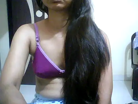 Snapshot of Sonam1186 chatting on 05-06-26, 12:19 Sonam1186 online show from 05-06-26, 12:19