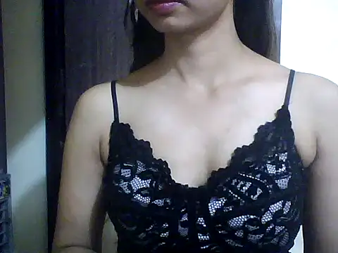 Snapshot of Sonam1186 chatting on 05-31-26, 04:03 Sonam1186 online show from 05-31-26, 04:03