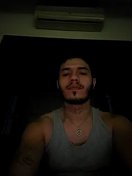 Snapshot of Thewildaliii0 chatting on 05-29-26, 04:43 Thewildaliii0 online show from 05-29-26, 04:43