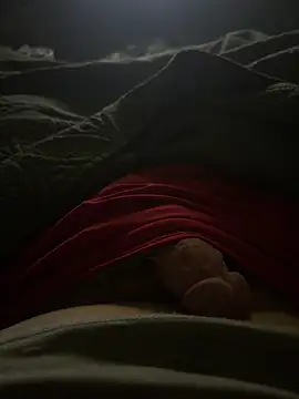 Snapshot of bobbysbone chatting on 03-16-26, 03:34 bobbysbone online show from 03-16-26, 03:34