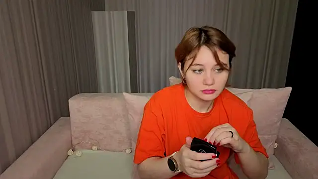 Snapshot of ElizabethRedWings chatting on 03-21-26, 07:46 ElizabethRedWings online show from 03-21-26, 07:46