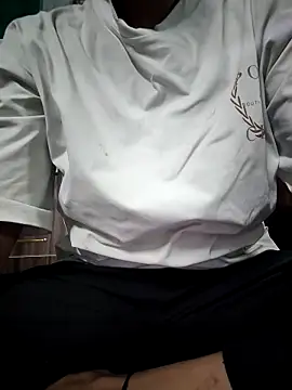 model seela online show from 04-15-26, 01:01
