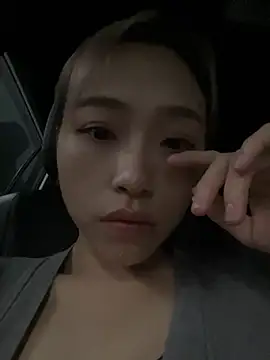 Mollyhappy1769 online show from 04-21-26, 09:37