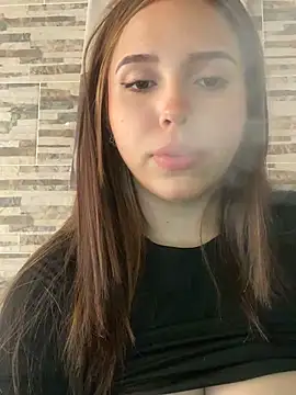 lunacandy 0 online show from 04-07-26, 09:04