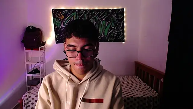 Snapshot of __TidalStormX chatting on 03-21-26, 07:35 TidalStormX online show from 03-21-26, 07:35