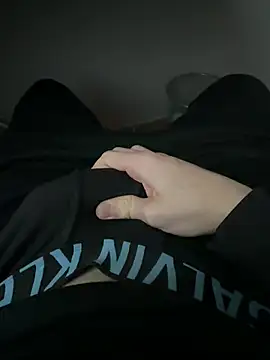 Snapshot of Compa__00 chatting on 03-16-26, 04:33 Compa 00 online show from 03-16-26, 04:33