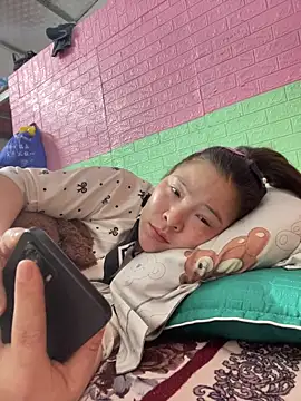 Snapshot of Beautiful_Ly chatting on 03-17-26, 01:54 Beautiful Ly online show from 03-17-26, 01:54