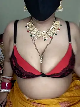 Snapshot of Miss_roohi chatting on 05-09-26, 06:29 Miss roohi online show from 05-09-26, 06:29