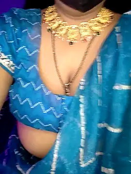 Snapshot of Miss_roohi chatting on 05-21-26, 05:36 Miss roohi online show from 05-21-26, 05:36
