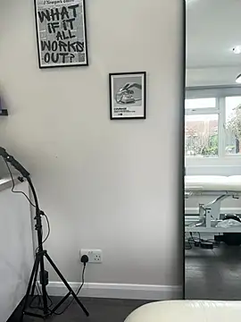 Snapshot of skarletthorne chatting on 03-27-26, 07:47 skarletthorne online show from 03-27-26, 07:47