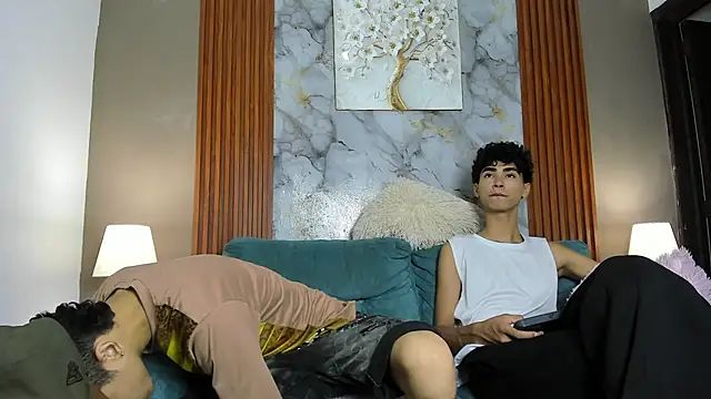 NAUGHTY BOYS1 online show from 04-07-26, 08:09