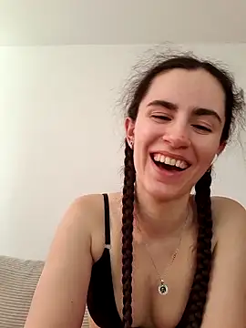 Snapshot of starlight_mo chatting on 04-27-26, 04:16 starlight mo online show from 04-27-26, 04:16