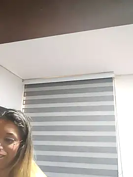 Snapshot of Melisa_14 chatting on 05-21-26, 01:40 Melisa 14 online show from 05-21-26, 01:40