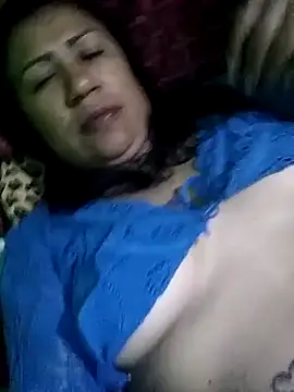 juliataylorhot online show from 04-28-26, 02:10