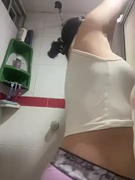 LinaEvansonn online show from 04-24-26, 01:19