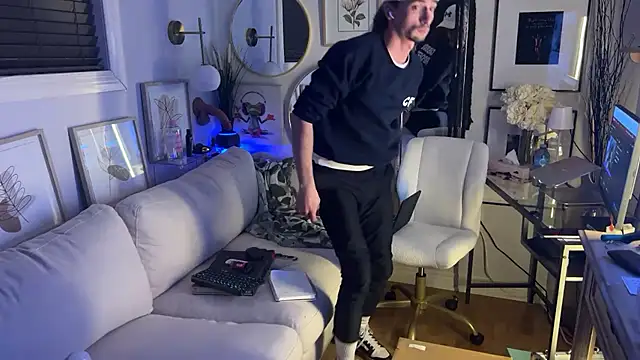 DylanBrook online show from 04-07-26, 06:03