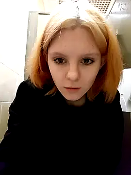 NinaParri online show from 04-05-26, 03:15